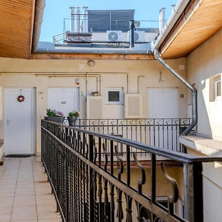 Cozy Flat In The Heart Of Buda بودابست المظهر الخارجي الصورة